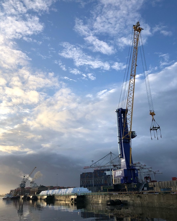 new crane investment at port of southampton